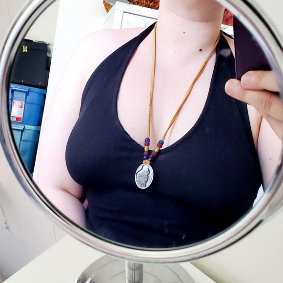 Pewter and Suede Wolf Necklace - Picture 4 of 4